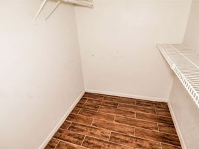 3035 Walnut Bend Lane 35, Houston TX 77042