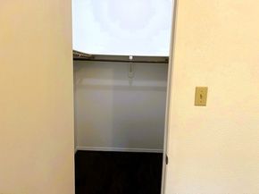 1818 Augusta Drive 21, Houston TX 77057