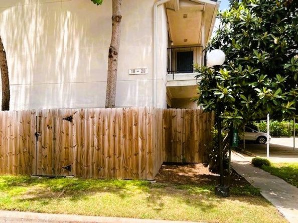 1818 Augusta Drive 21, Houston TX 77057