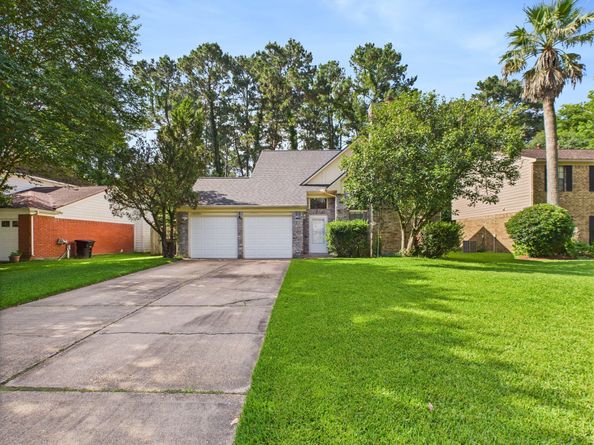 3210 Creek Shadows Drive, Kingwood TX 77339