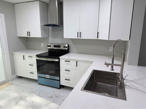 3842 Westmeadow Drive, Houston TX 77082