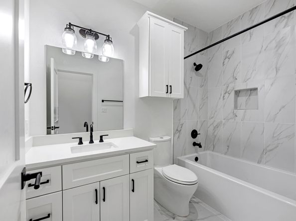 5240 Cornish B, Houston TX 77007