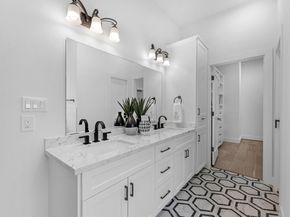 5240 Cornish B, Houston TX 77007