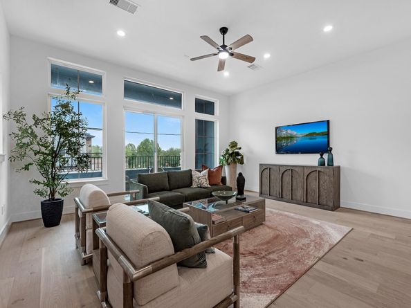 5240 Cornish B, Houston TX 77007