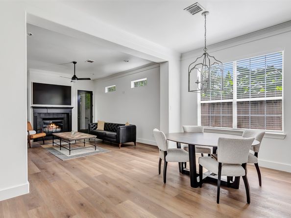 5406 Darling Street A, Houston TX 77007