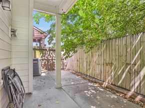 5406 Darling Street A, Houston TX 77007