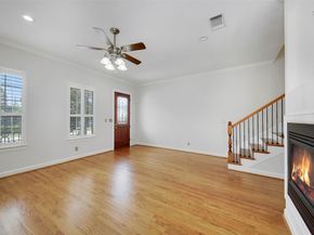 1108 W 22nd Street, Houston TX 77008