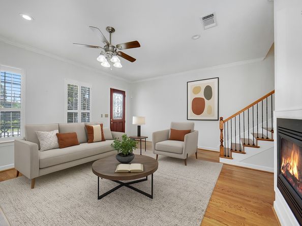 1108 W 22nd Street, Houston TX 77008