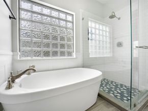 1108 W 22nd Street, Houston TX 77008
