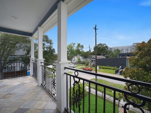 1108 W 22nd Street, Houston TX 77008