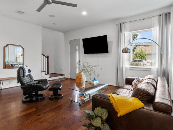 713 James Street, Houston TX 77009