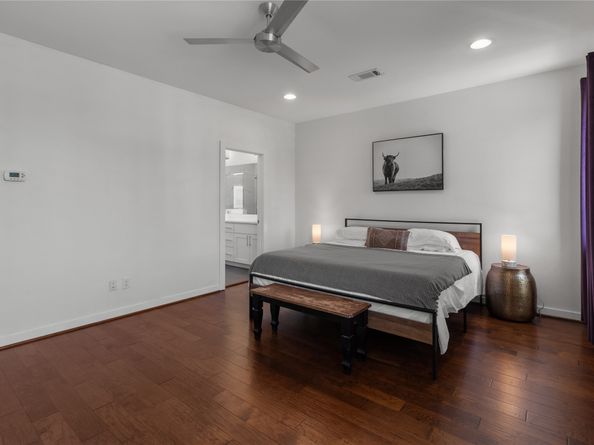 713 James Street, Houston TX 77009