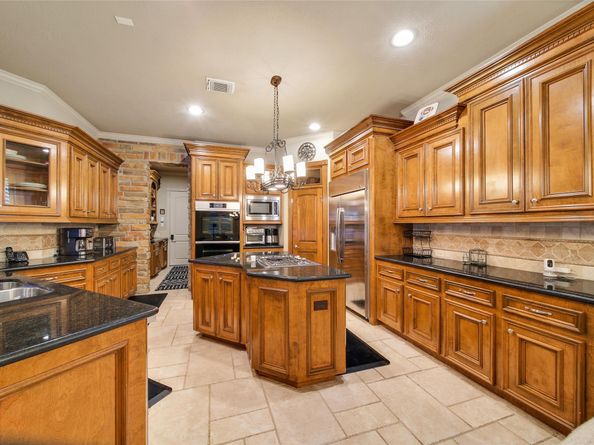 1506 Graystone Creek Court, Houston TX 77345