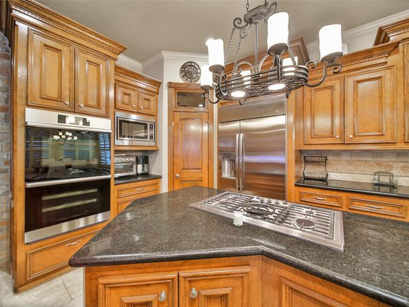 1506 Graystone Creek Court, Houston TX 77345