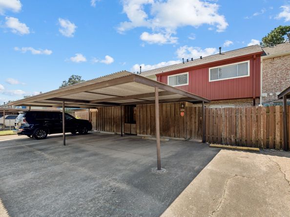 2342 Triway Lane, Houston TX 77043