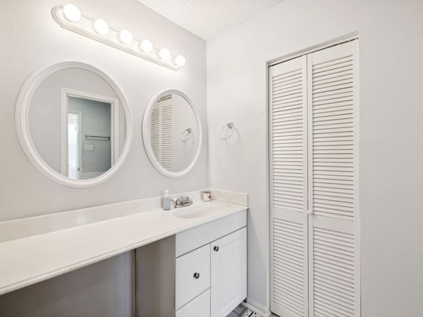 2342 Triway Lane, Houston TX 77043