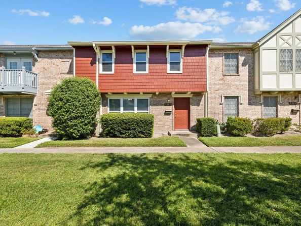 2342 Triway Lane, Houston TX 77043