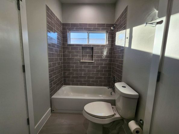 615 Northew Street K, Houston TX 77091