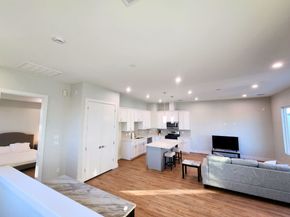 615 Northew Street K, Houston TX 77091