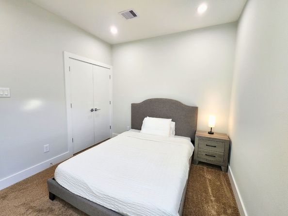 615 Northew Street K, Houston TX 77091