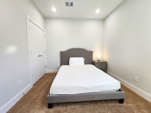 615 Northew Street K, Houston TX 77091