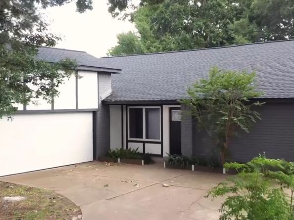 16026 Beechnut Street, Houston TX 77083