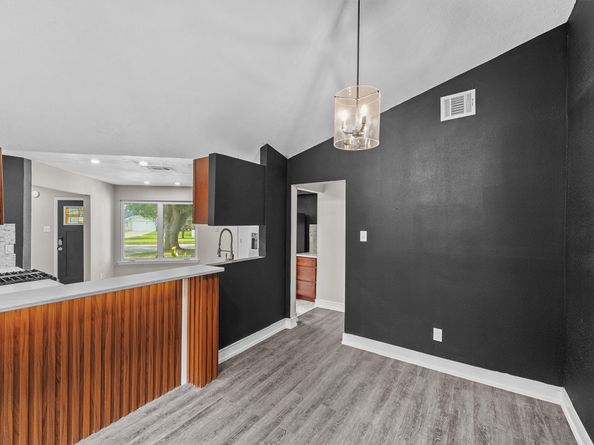 16026 Beechnut Street, Houston TX 77083
