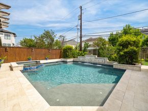 1015 W 41st Street, Houston TX 77018