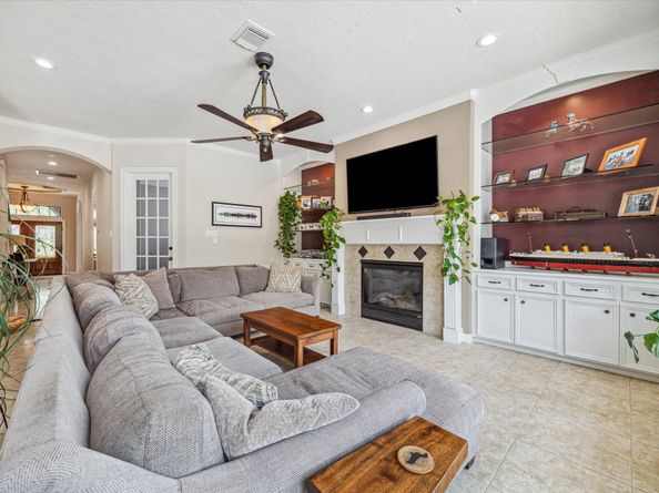 1015 W 41st Street, Houston TX 77018