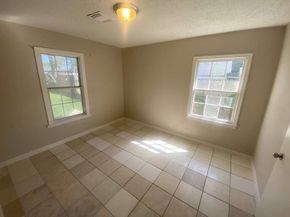 5601 Malmedy Road, Houston TX 77033