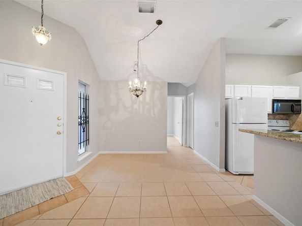 3317 Golden Trails Drive 802, Houston TX 77345
