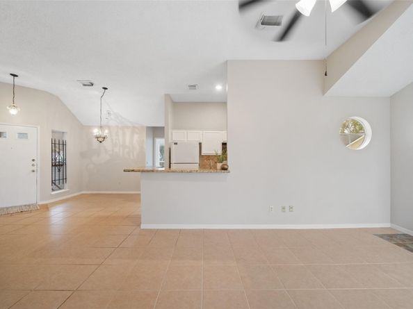 3317 Golden Trails Drive 802, Houston TX 77345