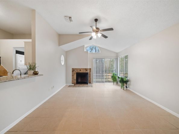 3317 Golden Trails Drive 802, Houston TX 77345