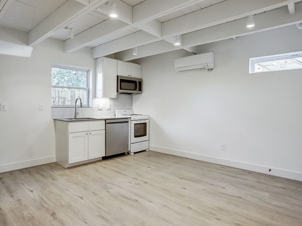 7407 Rusk Street B, Houston TX 77011