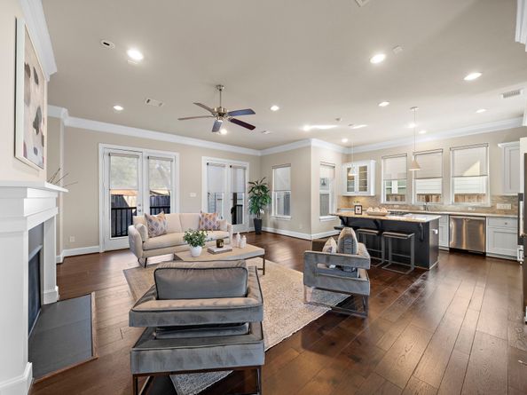 4533 Polk Street, Houston TX 77023