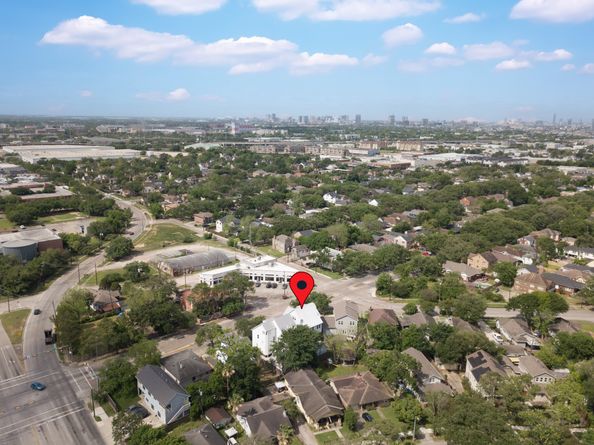 4533 Polk Street, Houston TX 77023
