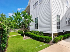 4533 Polk Street, Houston TX 77023