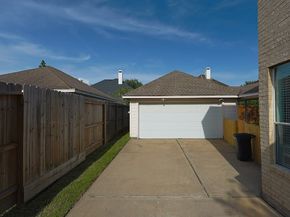 3231 Shadywind Drive, Houston TX 77082