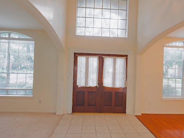 3231 Shadywind Drive, Houston TX 77082
