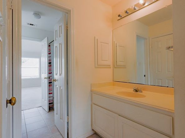 3231 Shadywind Drive, Houston TX 77082