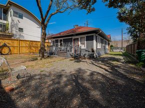 705 W Main Street, Houston TX 77006