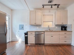 705 W Main Street, Houston TX 77006