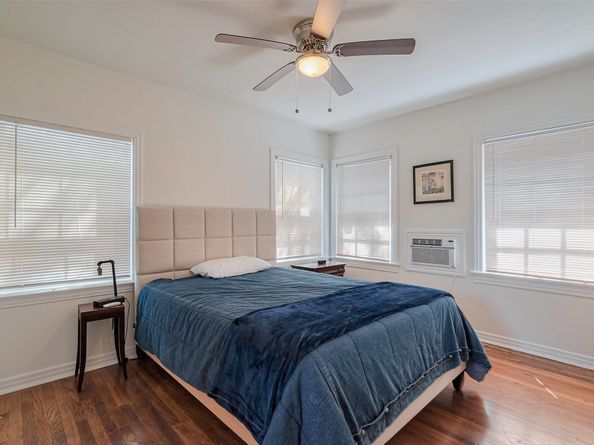 705 W Main Street, Houston TX 77006