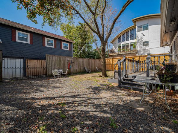 705 W Main Street, Houston TX 77006