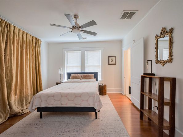 705 W Main Street, Houston TX 77006