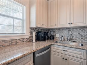 705 W Main Street, Houston TX 77006