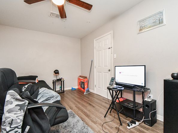 14435 Hillsboro Street, Houston TX 77015
