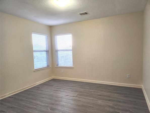 238 Remington Heights Drive, Houston TX 77073