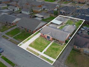 6730 Lindyann Lane, Houston TX 77008