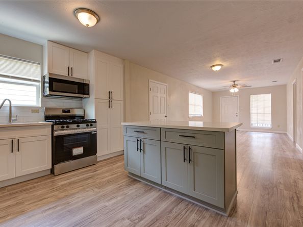 7204 Avenue E, Houston TX 77011